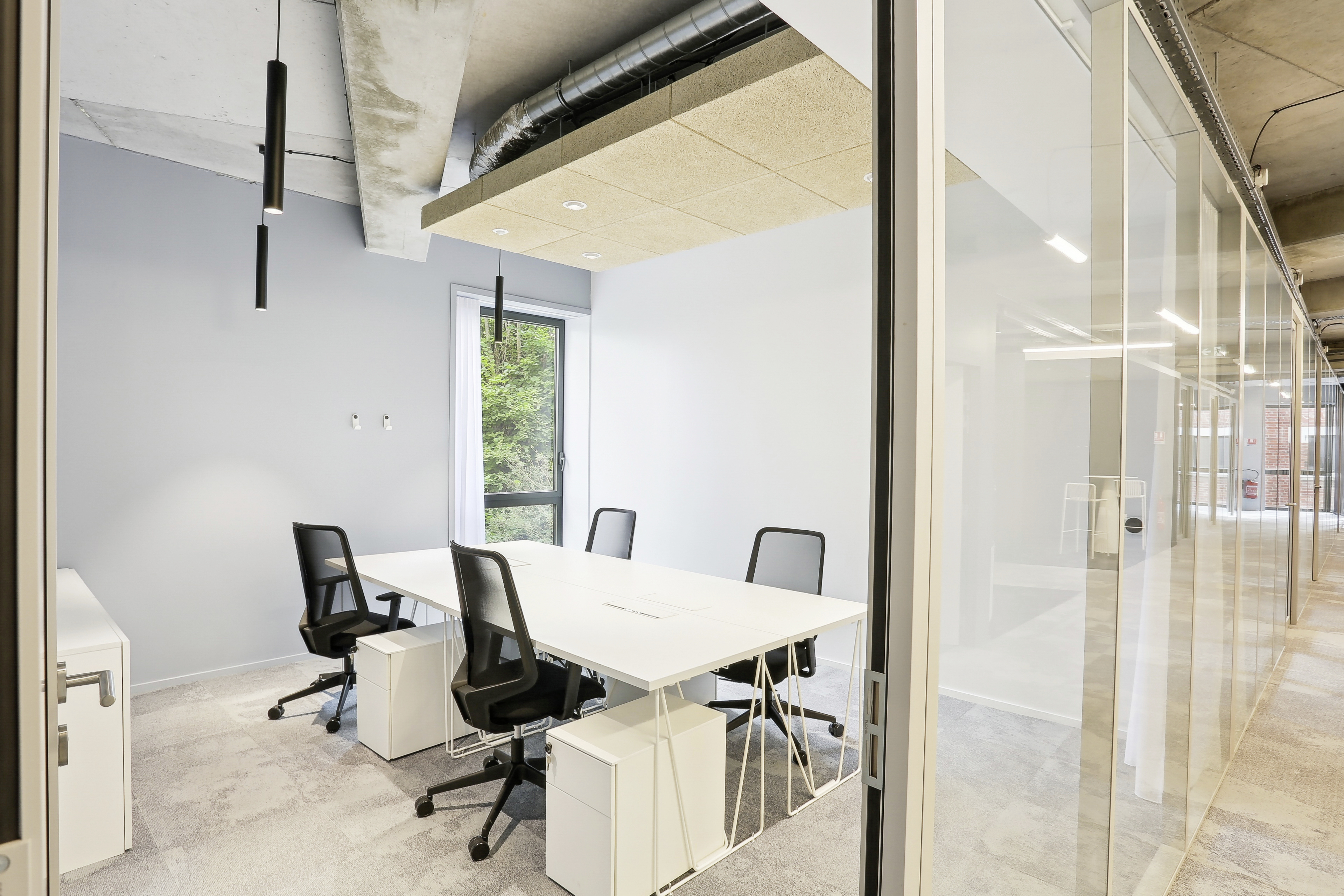 Bureau_newton_offices_le_pearl_3.jpg