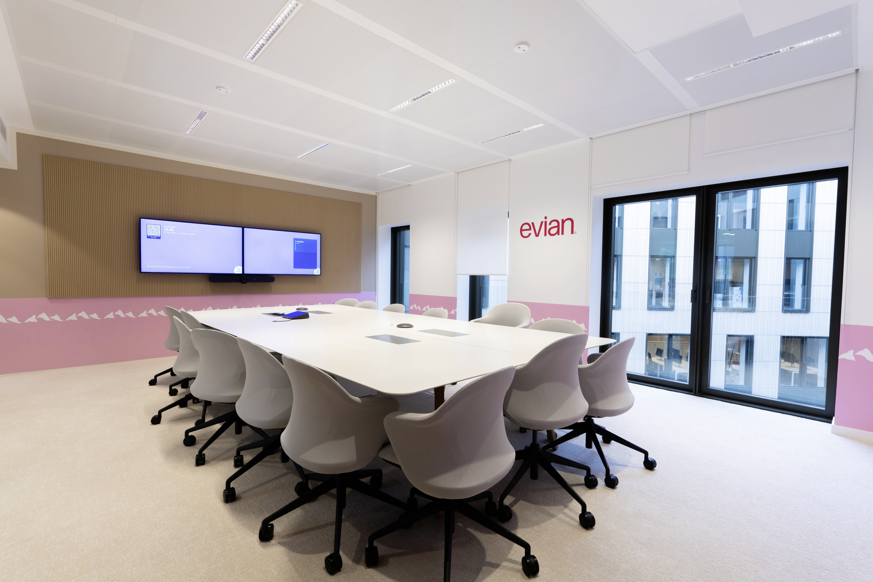 salle_reunion_EVIAN-2_HD.jpg