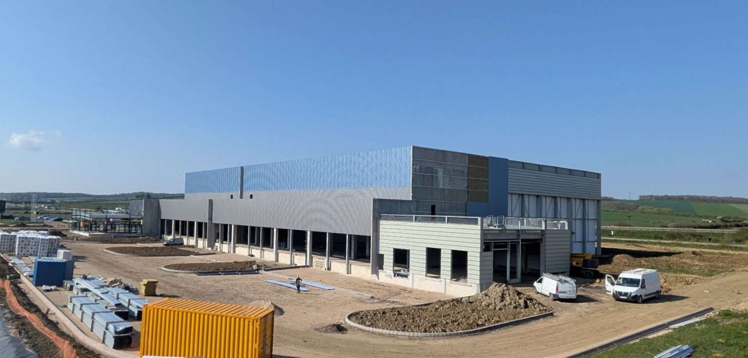 PINZLERLUXEntrepot.JPG PINZLERLUXEntrepot.JPG