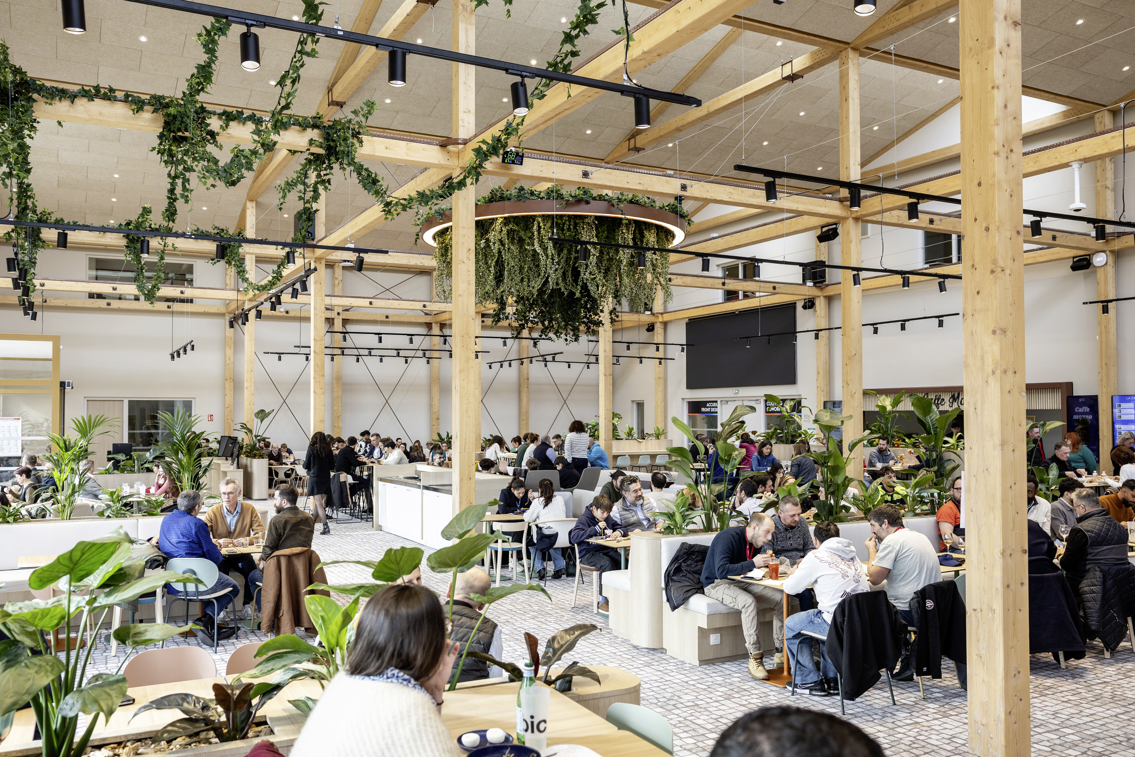 LePic_Phototheque_Foodcourt_20260205_54.jpg