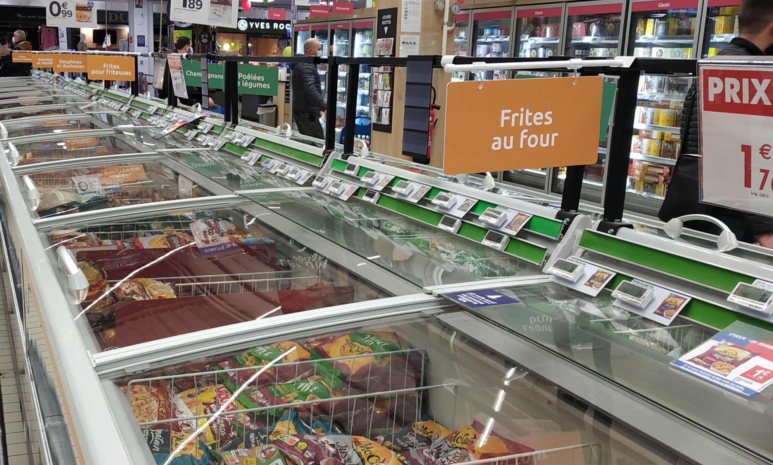 PYC-rayon-Carrefour-Pdt-fritesaufourfevrier2022web.jpg PYC-rayon-Carrefour-Pdt-fritesaufourfevrier2022web.jpg