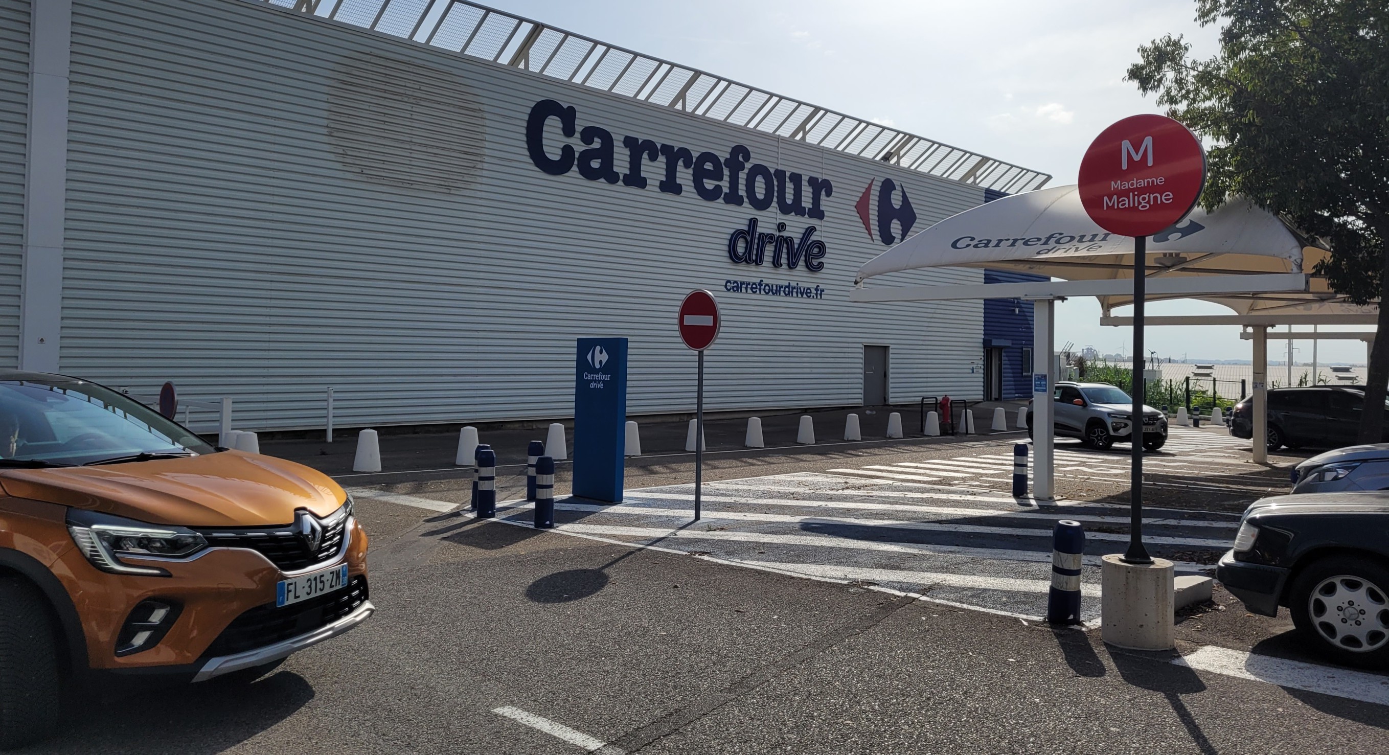 PYC-Carrefour.jpg PYC-Carrefour.jpg